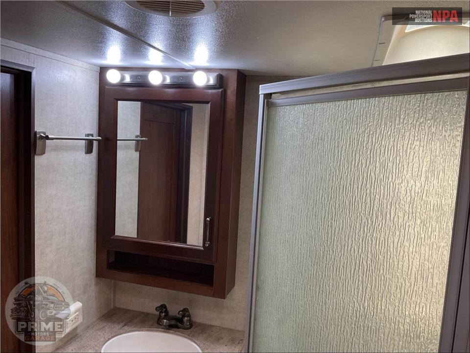 2015 Keystone Rv M-3535 RE - ALPINE FIFTH WHEEL SERIES — фото 15