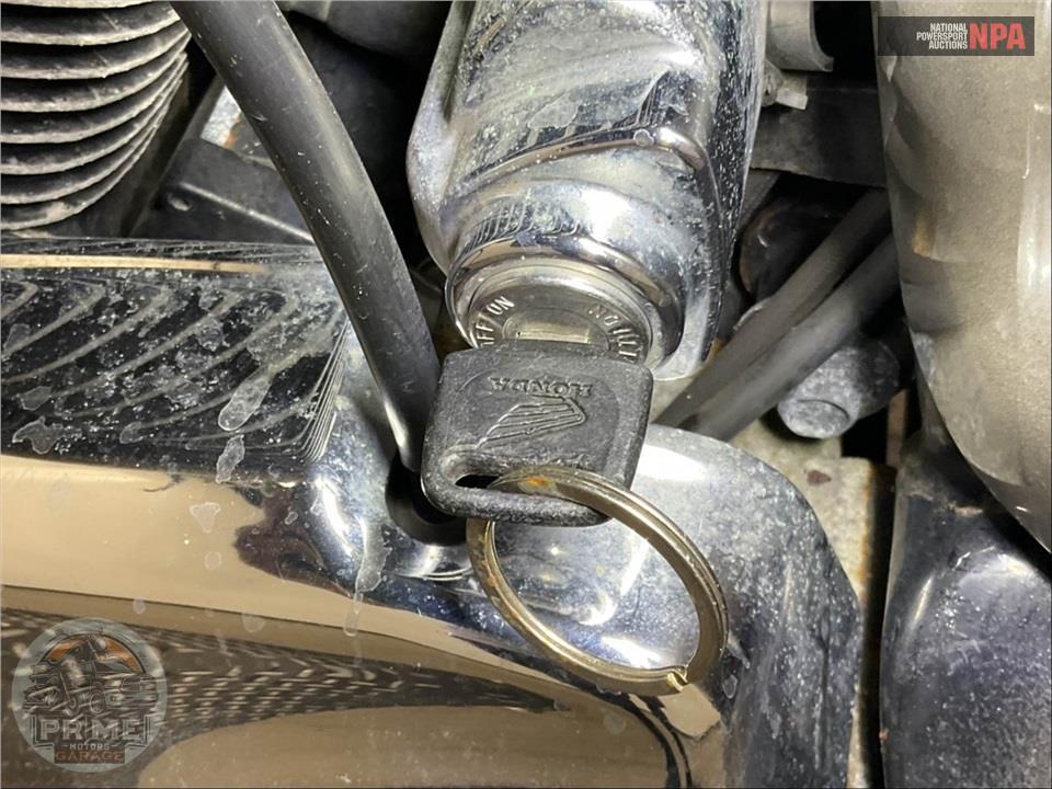 2002 Honda VT1100C22 SHADOW SABRE — фото 12