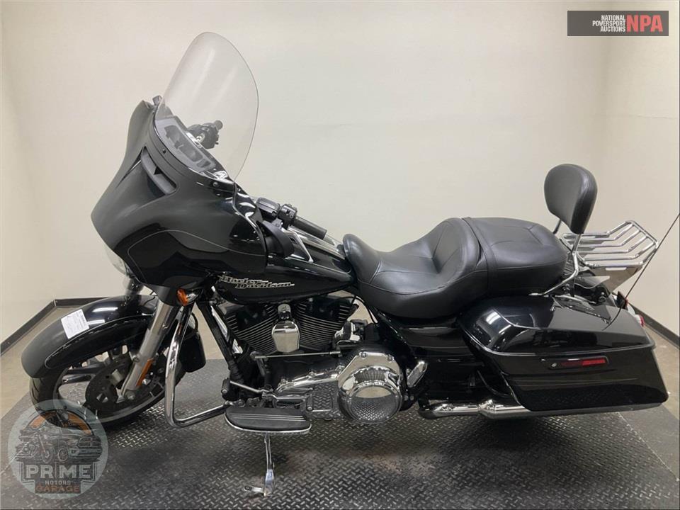 2016 Harley-Davidson FLHXS STREET GLIDE SPECIAL — фото 3