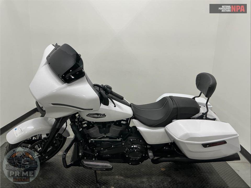 2025 Harley-Davidson FLHX STREET GLIDE — фото 3