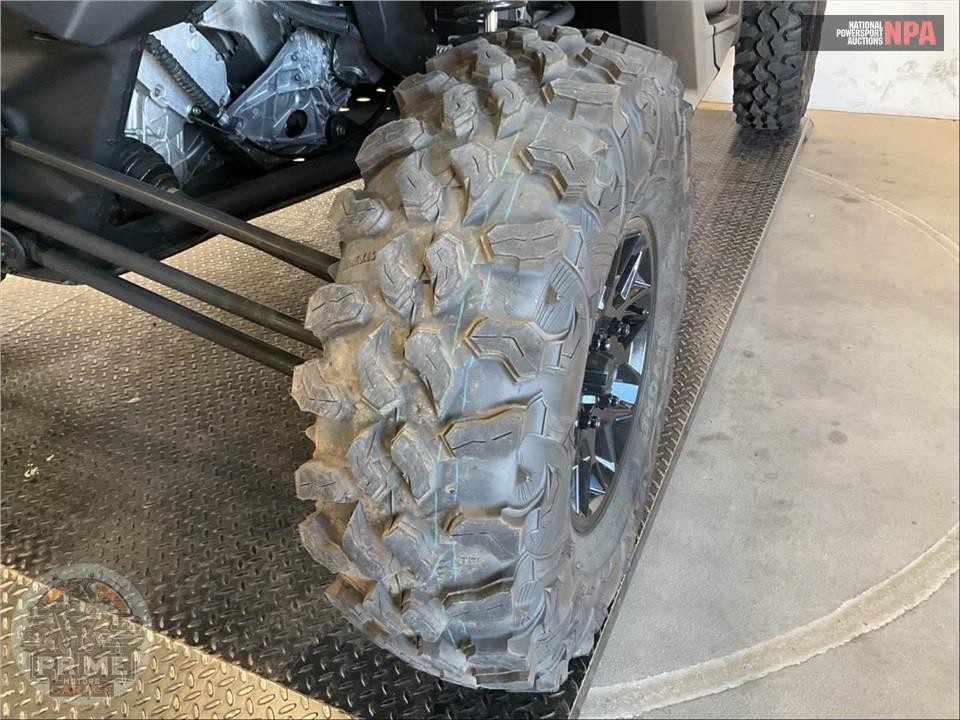 2023 Can-Am MAVERICK X3 RS TURBO RR 72 — фото 18