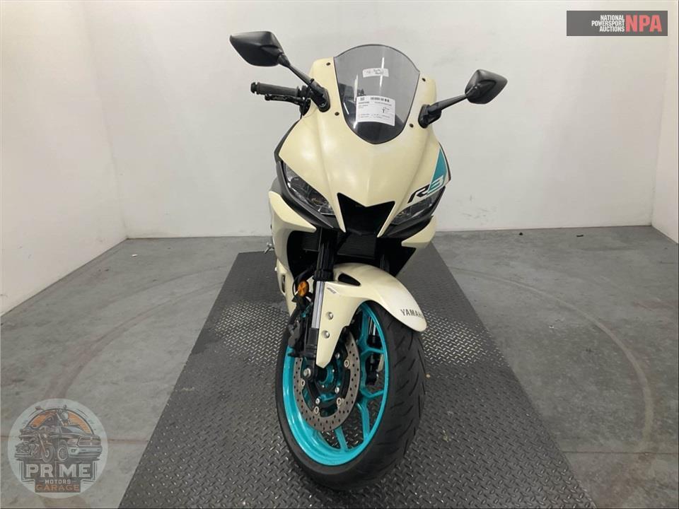 2024 Yamaha YZF-R3 — фото 2