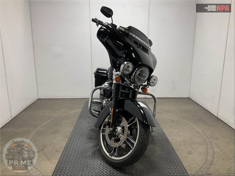 2019 Harley-Davidson FLHX STREET GLIDE — фото 2