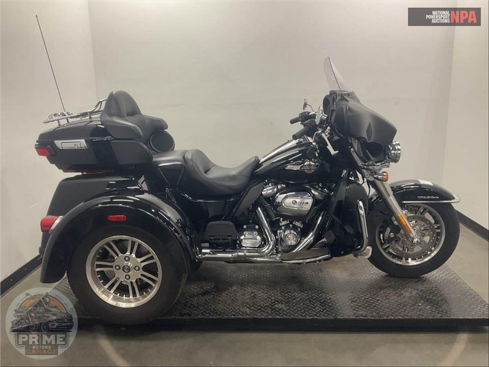 2023 Harley-Davidson FLHTCUTG TRI GLIDE ULTRA CLASSIC — фото 1