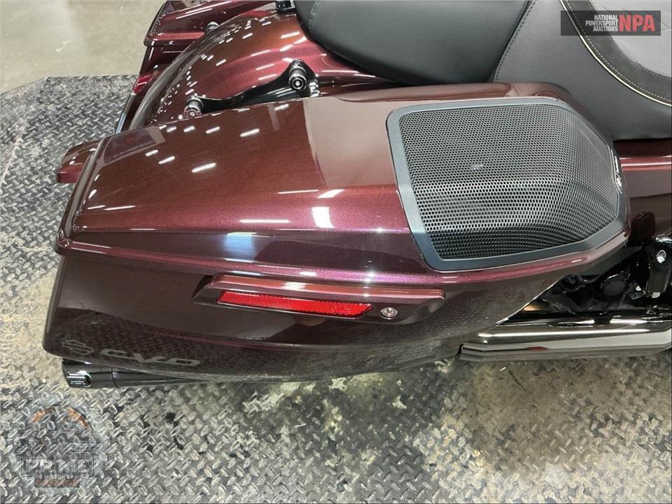 2024 Harley-Davidson FLTRXSE CVO ROAD GLIDE — фото 19