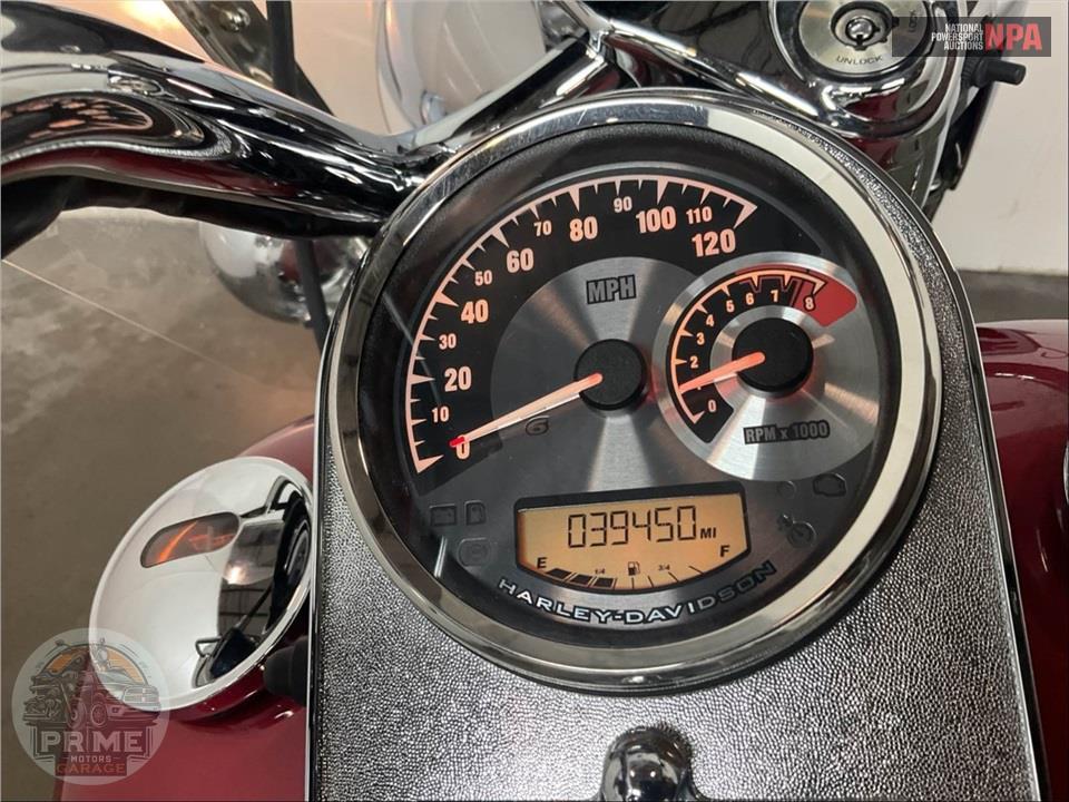 2005 Harley-Davidson FLHRCI ROAD KING CLASSIC — фото 5