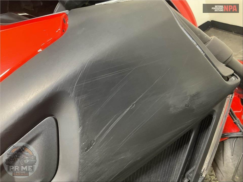 2015 Ducati DIAVEL CARBON RED — фото 17