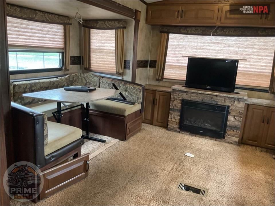 2013 Keystone Rv M-284 FRE - SYDNEY FIFTH WHEEL SERIES — фото 7