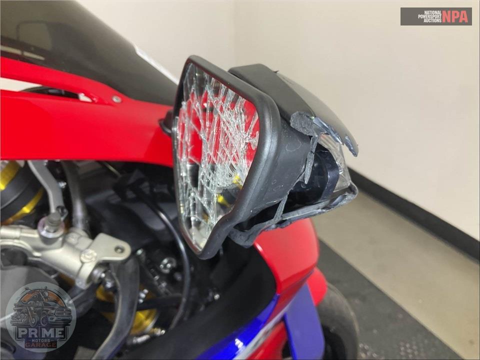 2025 Honda CBR1000RR-R FIREBLADE SP — фото 28