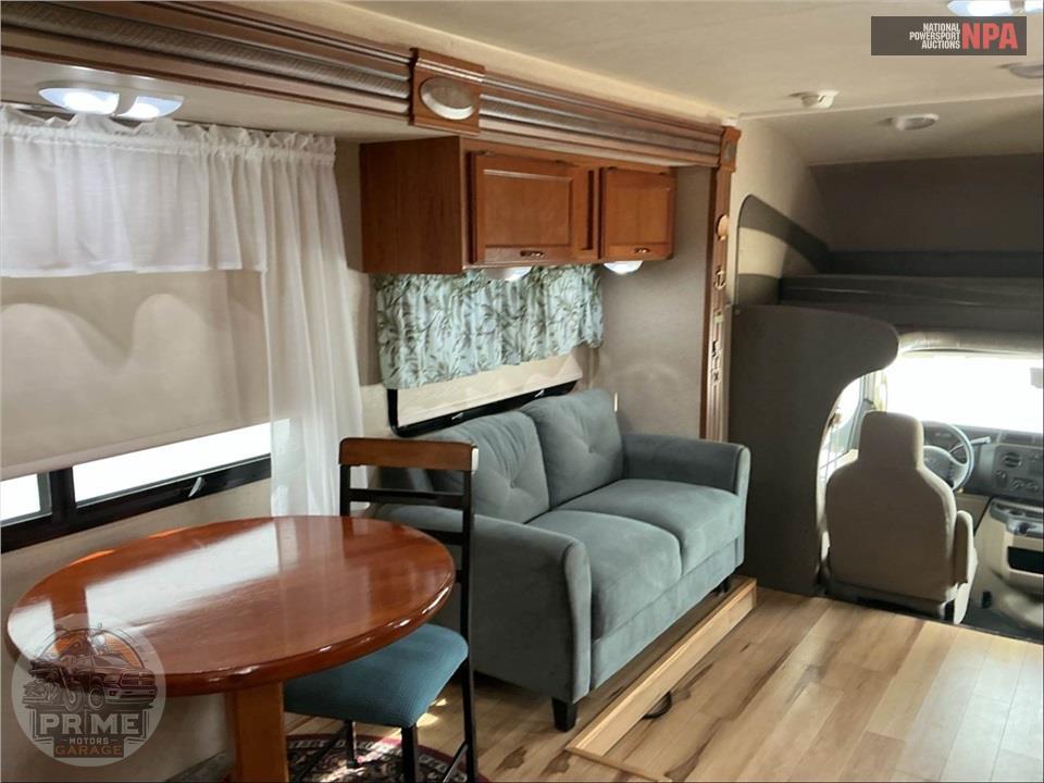 2016 Sunseeker By Forest River M-3050S FORD E450 6.8 LITER — фото 10