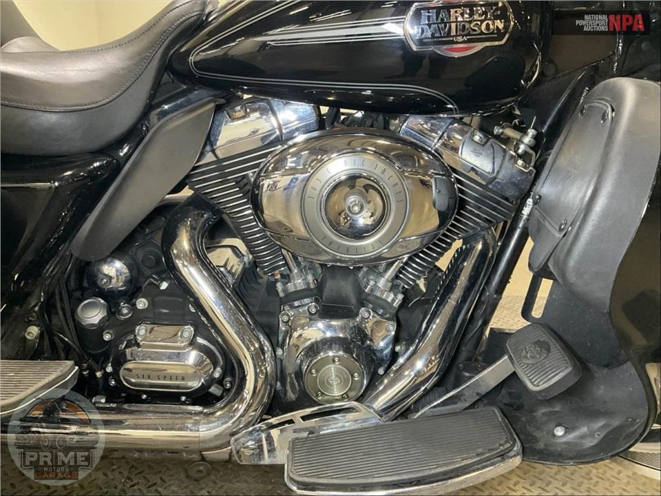 2009 Harley-Davidson FLHTCUTG TRIGLIDE ULTRA CLASSIC — фото 6