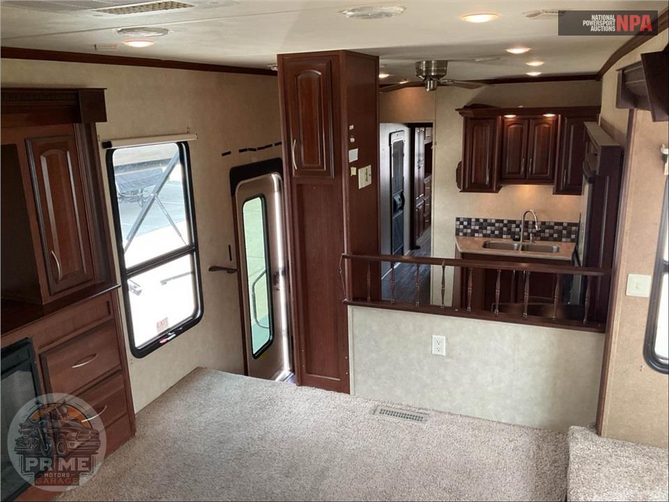 2014 Palomino By Forest River M-370FL - COLUMBUS FIFTH WHEEL SERIES — фото 7