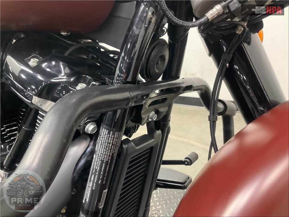 2018 Harley-Davidson FLHCS HERITAGE CLASSIC 114 — фото 12