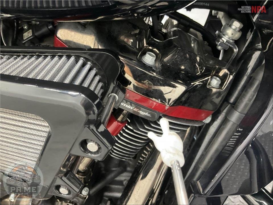 2022 Harley-Davidson FLTRXSE CVO ROAD GLIDE — фото 9