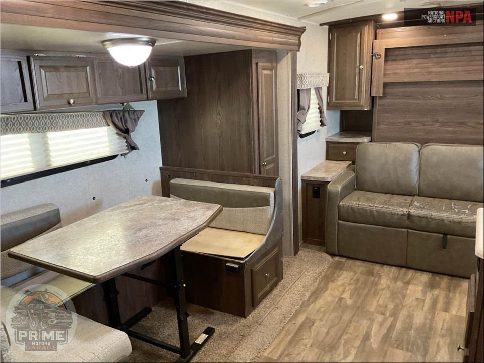 2018 Flagstaff By Forest River M-25BHS - MICRO LITE SERIES — фото 9