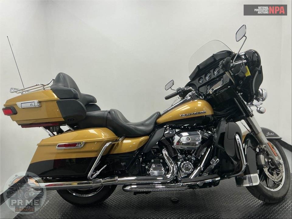 2017 Harley-Davidson FLHTK ULTRA LIMITED — фото 1
