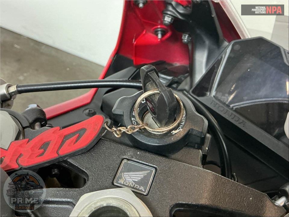 2023 Honda CBR1000RA (ABS) — фото 11