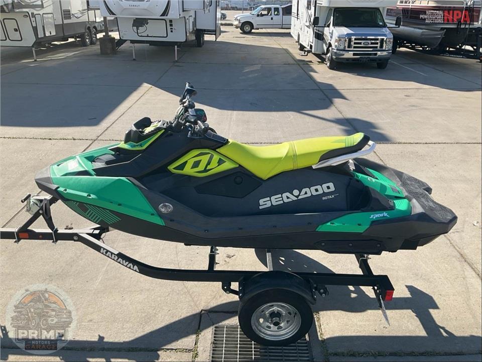 2019 Seadoo/Brp SPARK 3UP TRIXX — фото 3