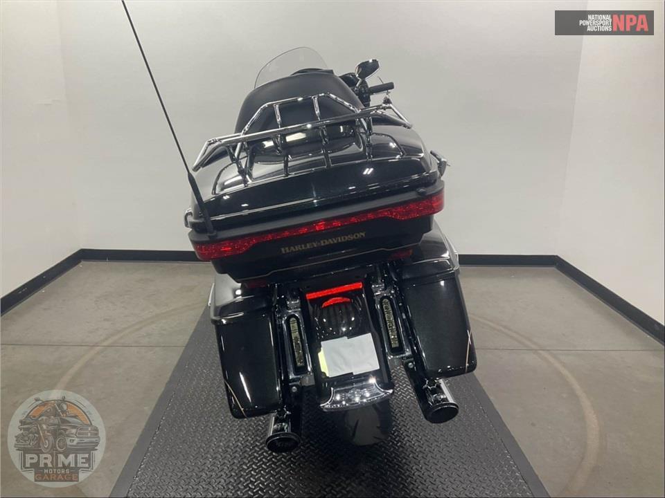 2017 Harley-Davidson FLHTK ULTRA LIMITED — фото 4