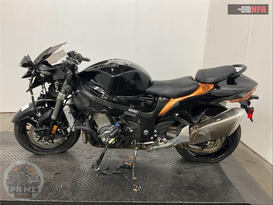 2022 Suzuki GSX1300RRM2 HAYABUSA — фото 3