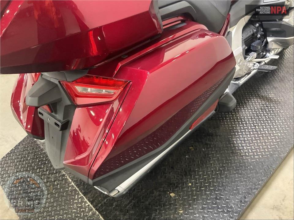 2018 Honda GL1800D GOLDWING TOUR DCT (BLUE) — фото 20