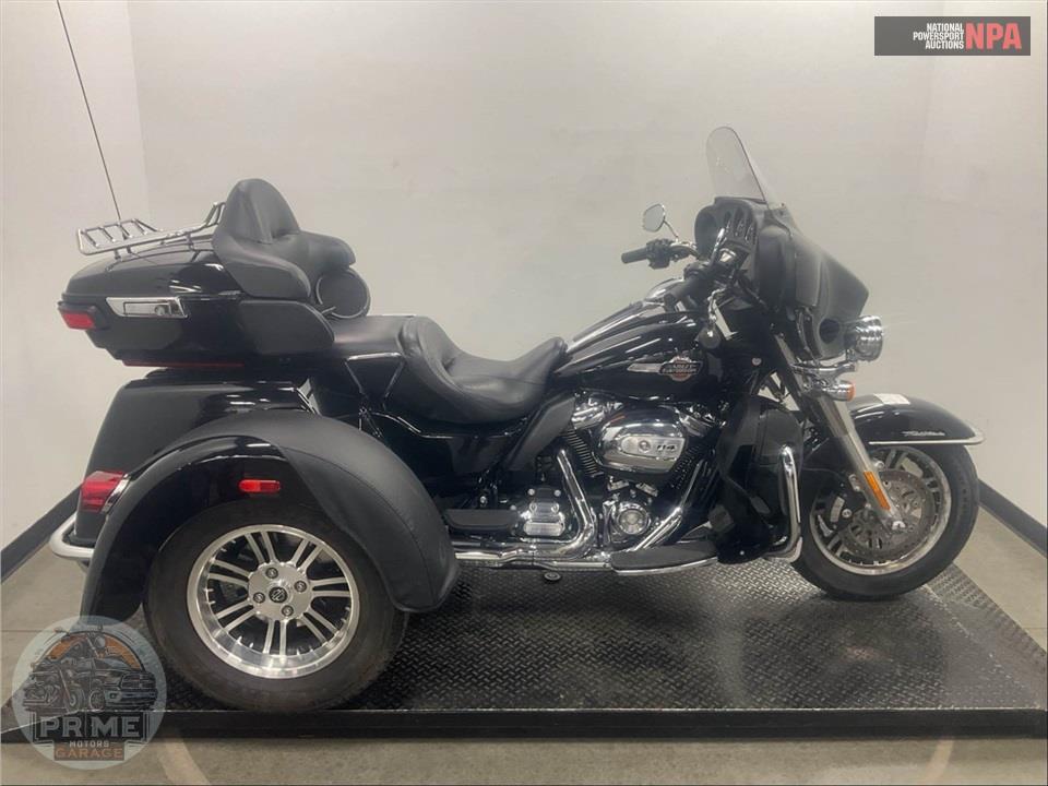 2023 Harley-Davidson FLHTCUTG TRI GLIDE ULTRA CLASSIC — фото 1