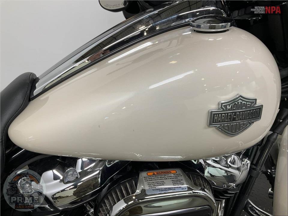 2022 Harley-Davidson FLHXS STREET GLIDE SPECIAL — фото 19
