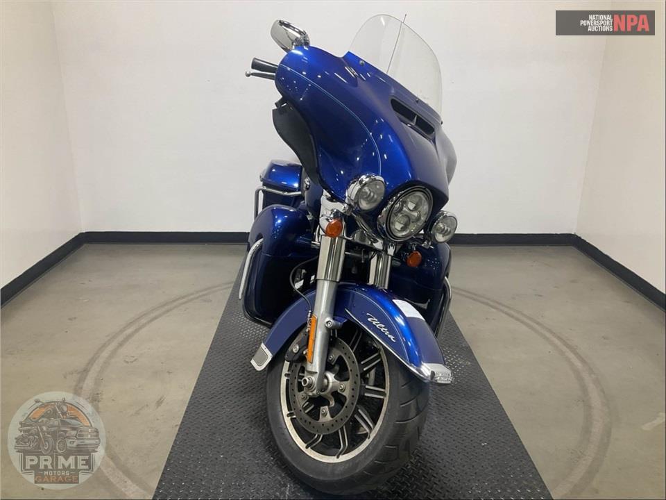 2017 Harley-Davidson FLHTCU ELECTRA GLIDE ULTRA CLASSIC — фото 2