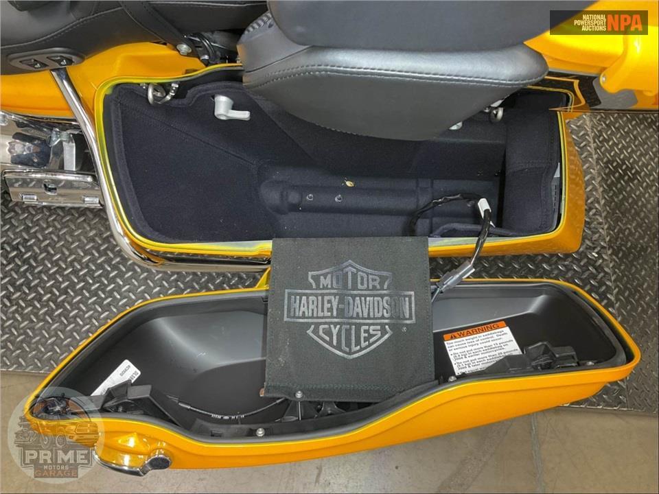 2022 Harley-Davidson FLTRKSE CVO ROAD GLIDE LIMITED — фото 20