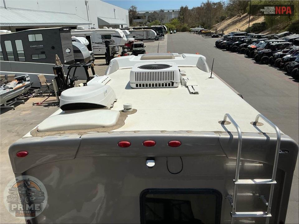 2009 Winnebago M-24J-DODGE SPRINTER TURBO DIESEL - VIEW SERIES — фото 27