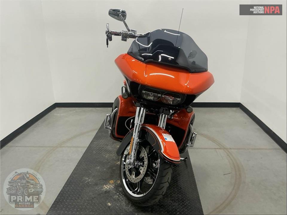 2022 Harley-Davidson FLTRKSE CVO ROAD GLIDE LIMITED — фото 2