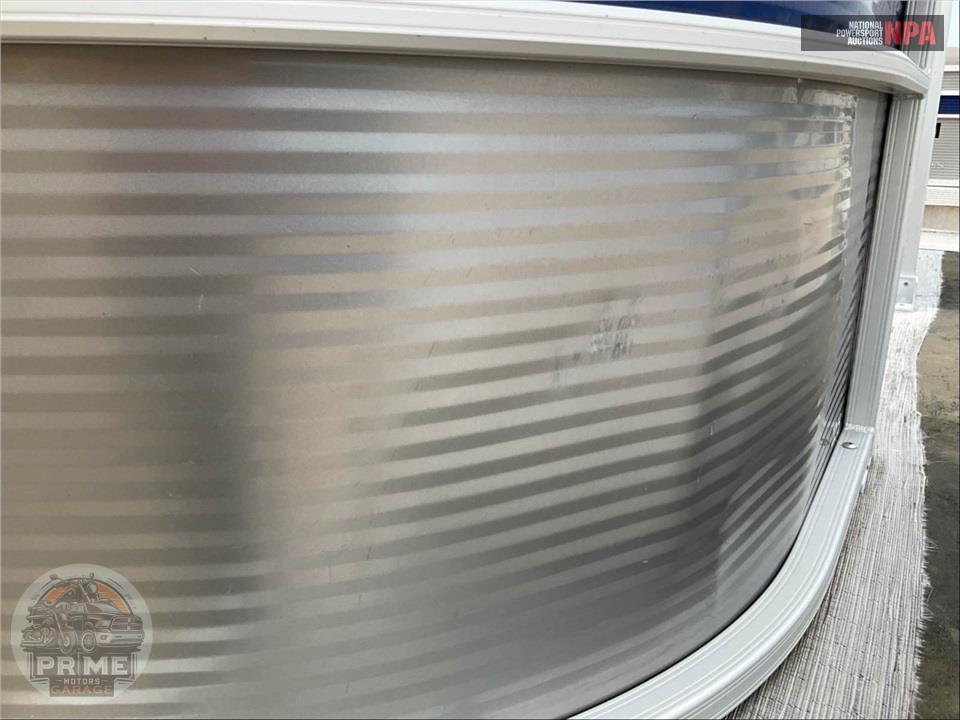 2023 Bennington Pontoons 22 SF(*)S SERIES L=23/E=1-115HP YAMAHA OB — фото 35