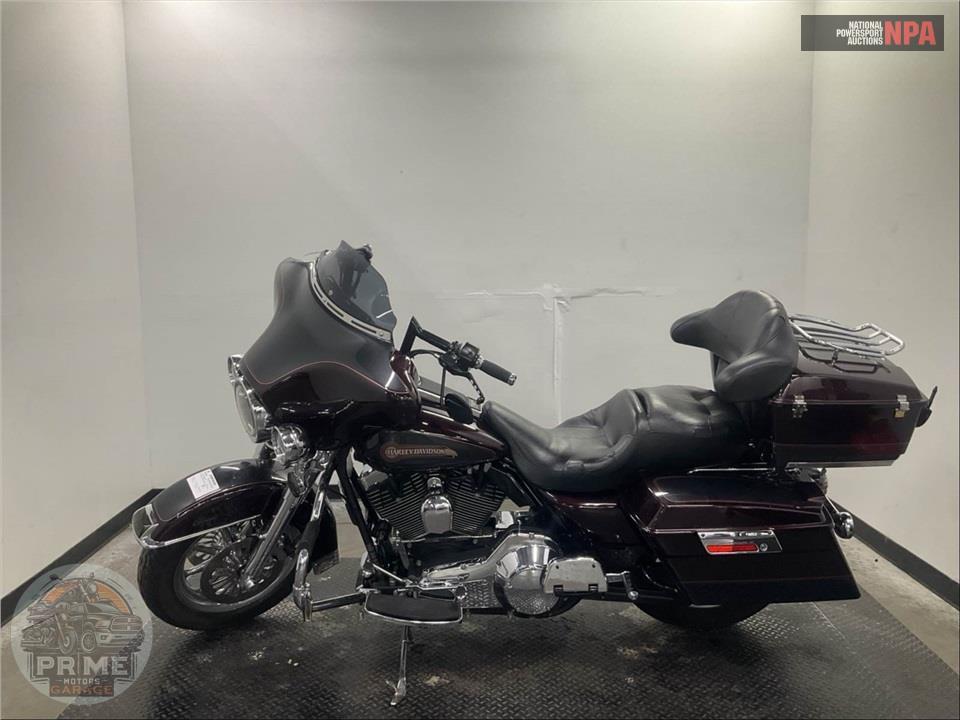 2006 Harley-Davidson FLHTCI ELECTRA GLIDE CLASSIC — фото 3