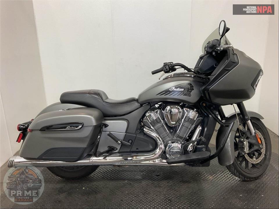 2021 INDIAN MOTORCYCLE CHALLENGER (METALLIC SMOKE)