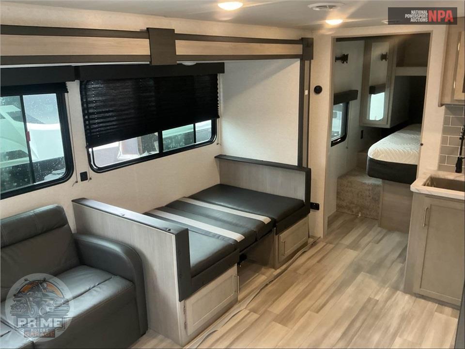 2024 Keystone Rv M-240 RB - SPRINGDALE 25TH ANNIVERSARY SERIES — фото 6