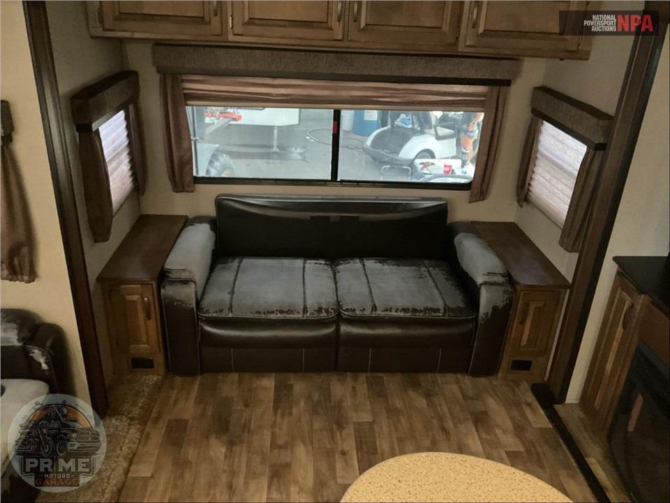2017 Grand Design Recreational Vehicles M-367BHS - REFLECTION FIFTH WHEEL SERIES — фото 9