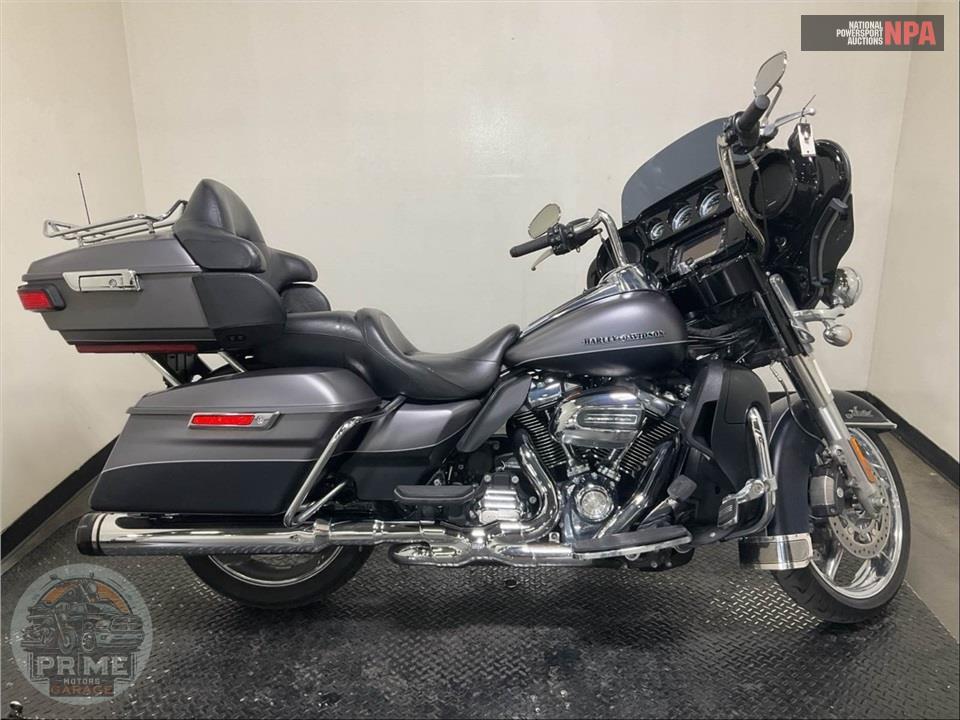 2017 Harley-Davidson FLHTK ULTRA LIMITED — фото 1