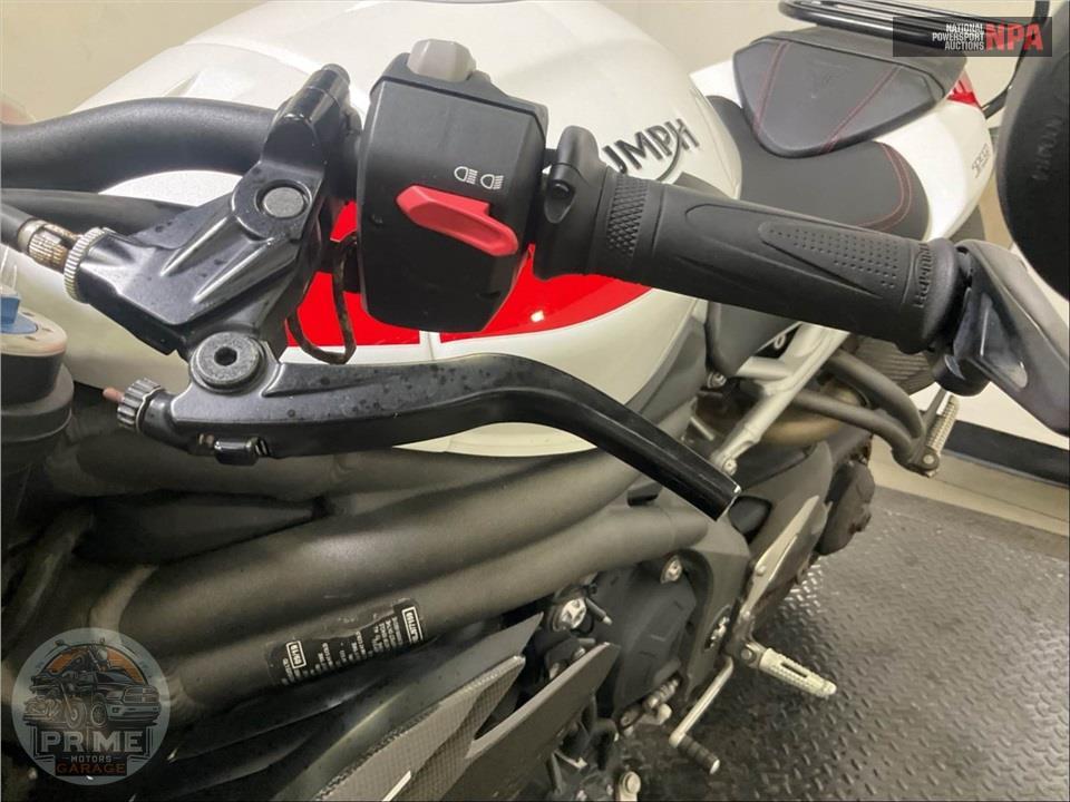 2020 Triumph SPEED TRIPLE RS — фото 21