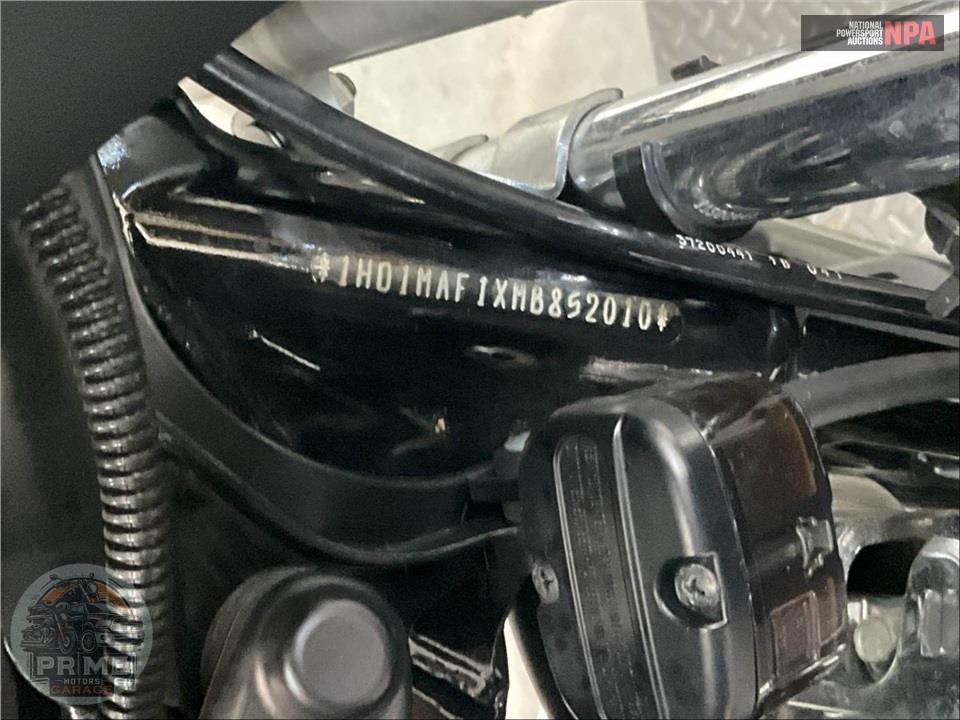 2021 Harley-Davidson FLHTCUTG TRI GLIDE ULTRA CLASSIC — фото 26