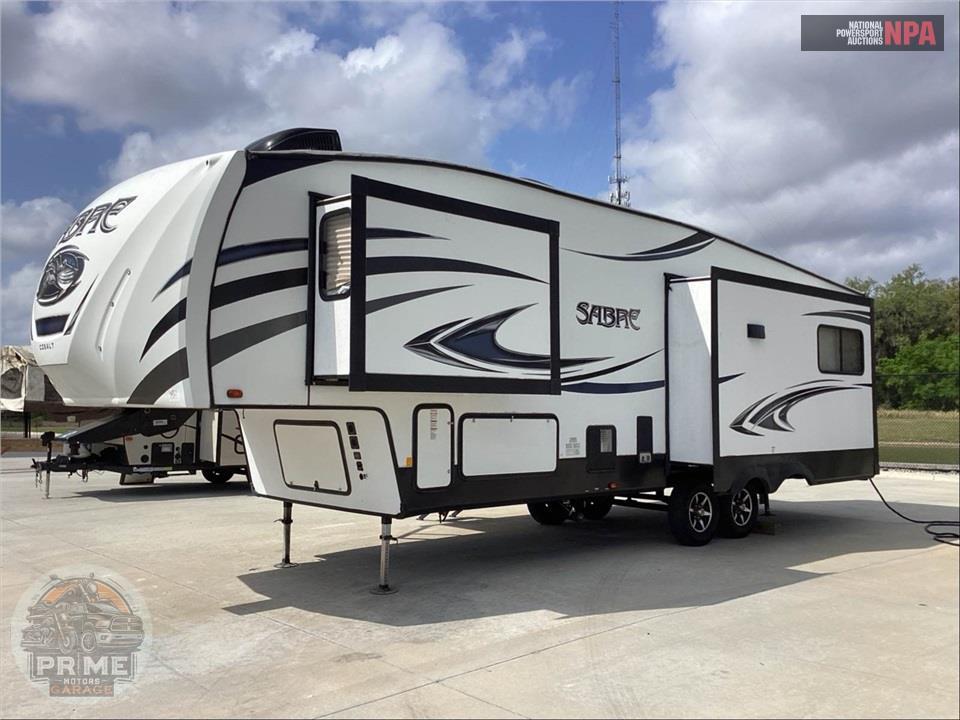 2019 Sabre By Forest River M-30RLT - FIFTH WHEEL SERIES — фото 2