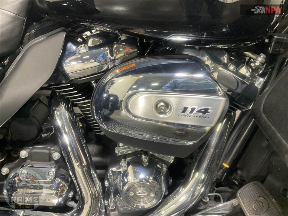 2022 Harley-Davidson FLHTCUTG TRI GLIDE ULTRA CLASSIC — фото 6