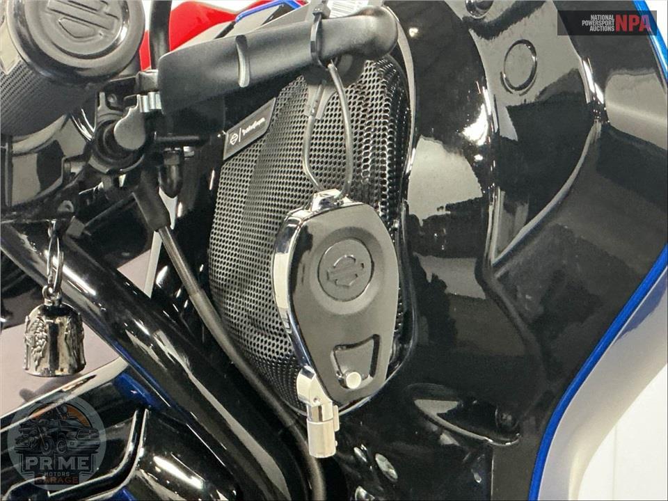 2026 Harley-Davidson FLHXSTSE CVO STREET GLIDE ST — фото 10