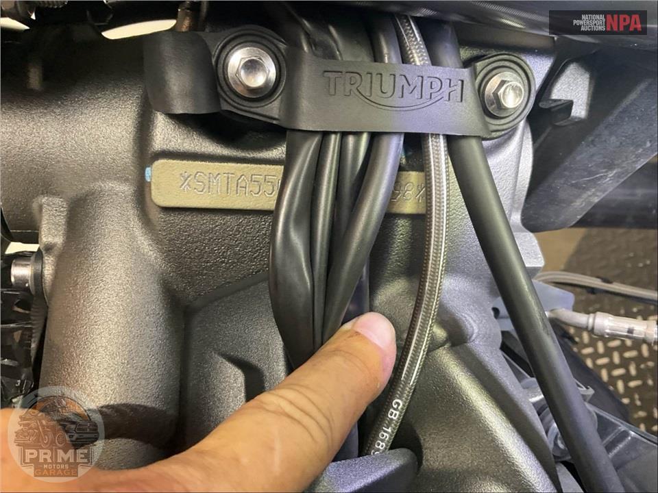 2022 Triumph STREET TRIPLE 765 RS (SILVER) — фото 21