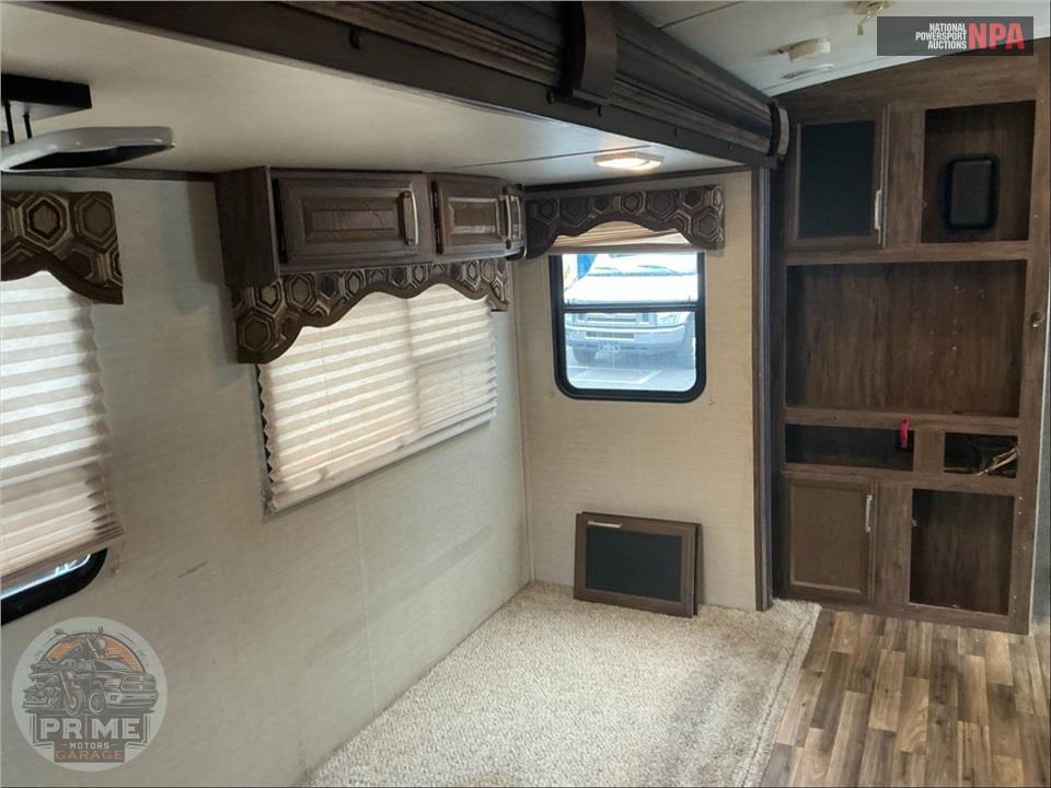 2015 Keystone Rv M-32 ROB - COUGAR X-LITE SERIES — фото 6