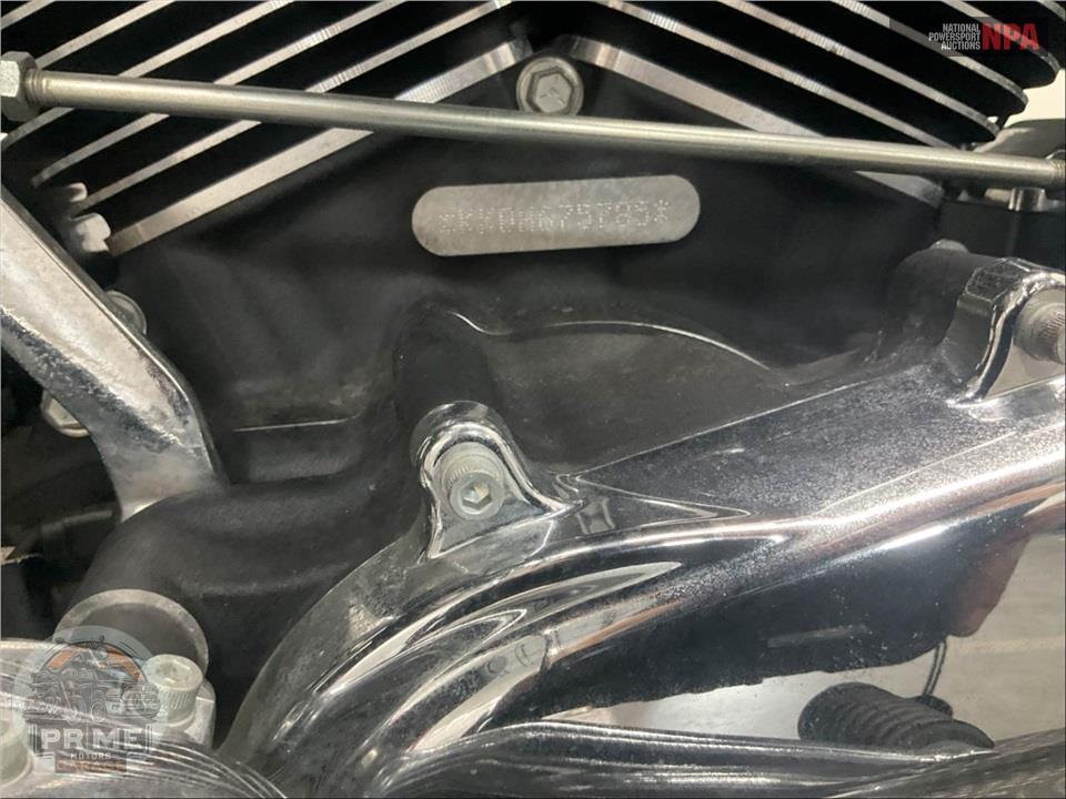 2017 Harley-Davidson FLHTKL ULTRA LIMITED LOW — фото 32