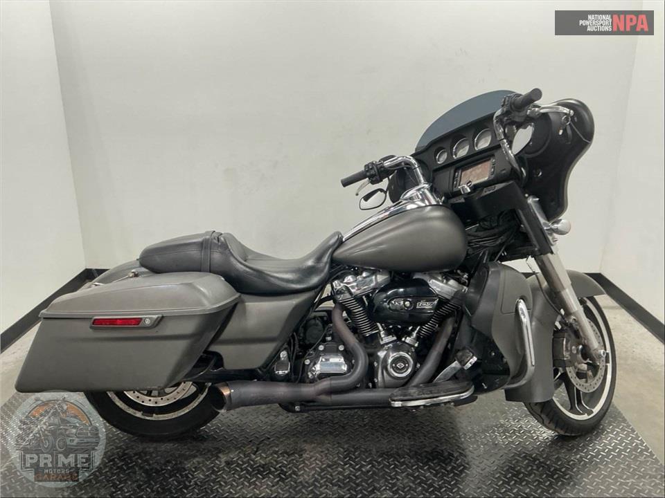 2018 Harley-Davidson FLHX STREET GLIDE — фото 1