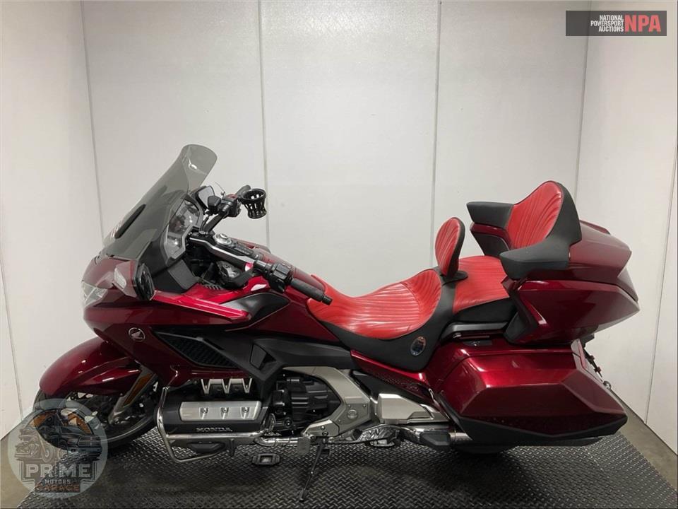 2018 Honda GL1800D GOLDWING TOUR DCT (RED) — фото 3