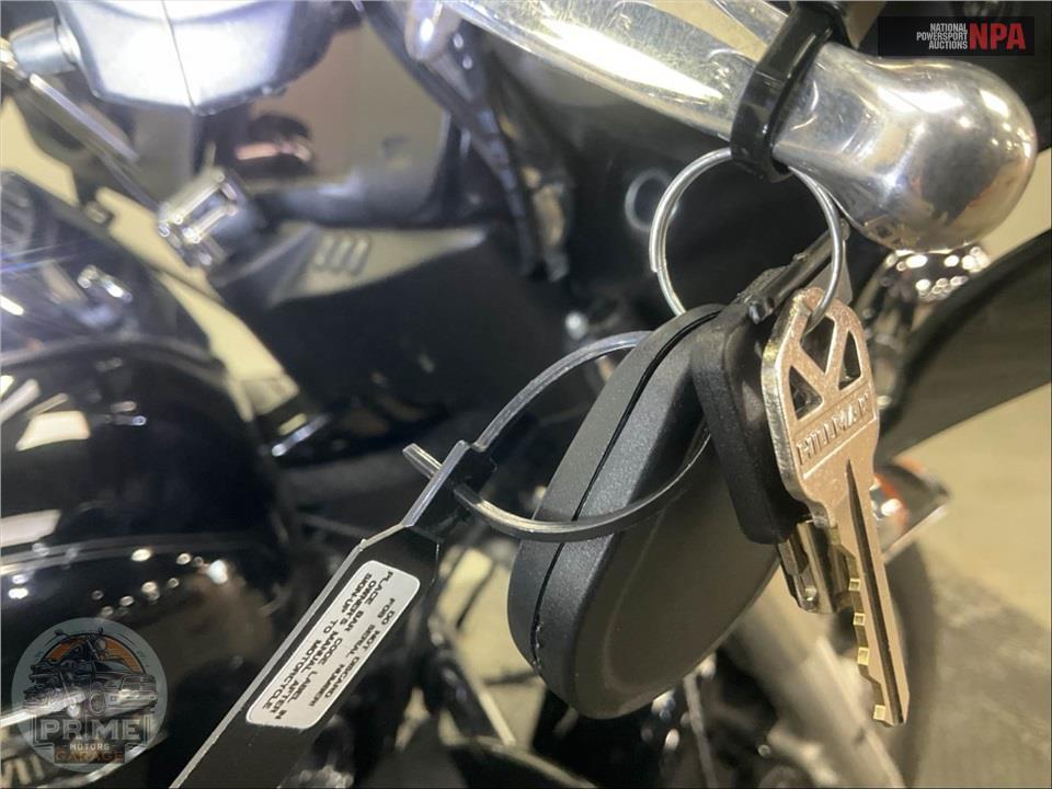 2019 Harley-Davidson FLHTCUTG TRI GLIDE ULTRA — фото 33