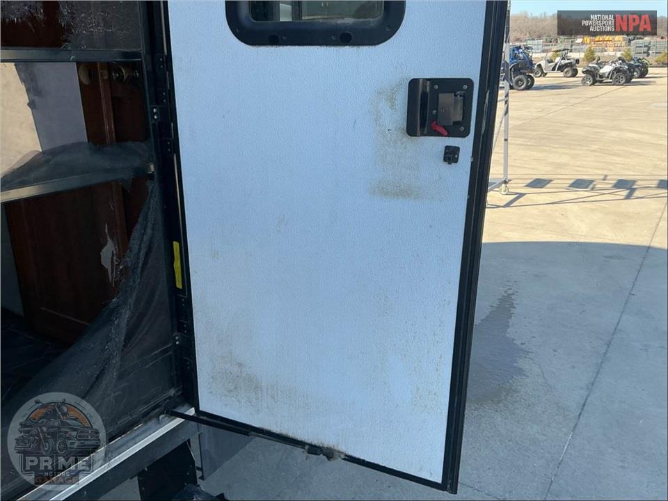 2015 Keystone Rv M-303 - IMPACT TOY HAULER SERIES — фото 82