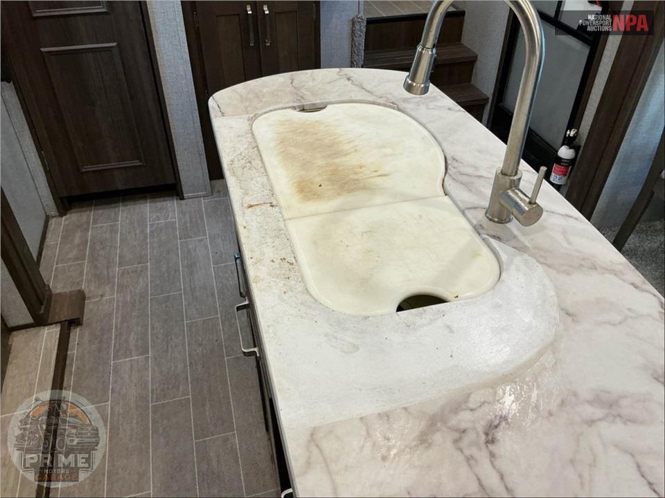 2020 Keystone Rv M-298 SRL - LAREDO FIFTH WHEEL SERIES — фото 13